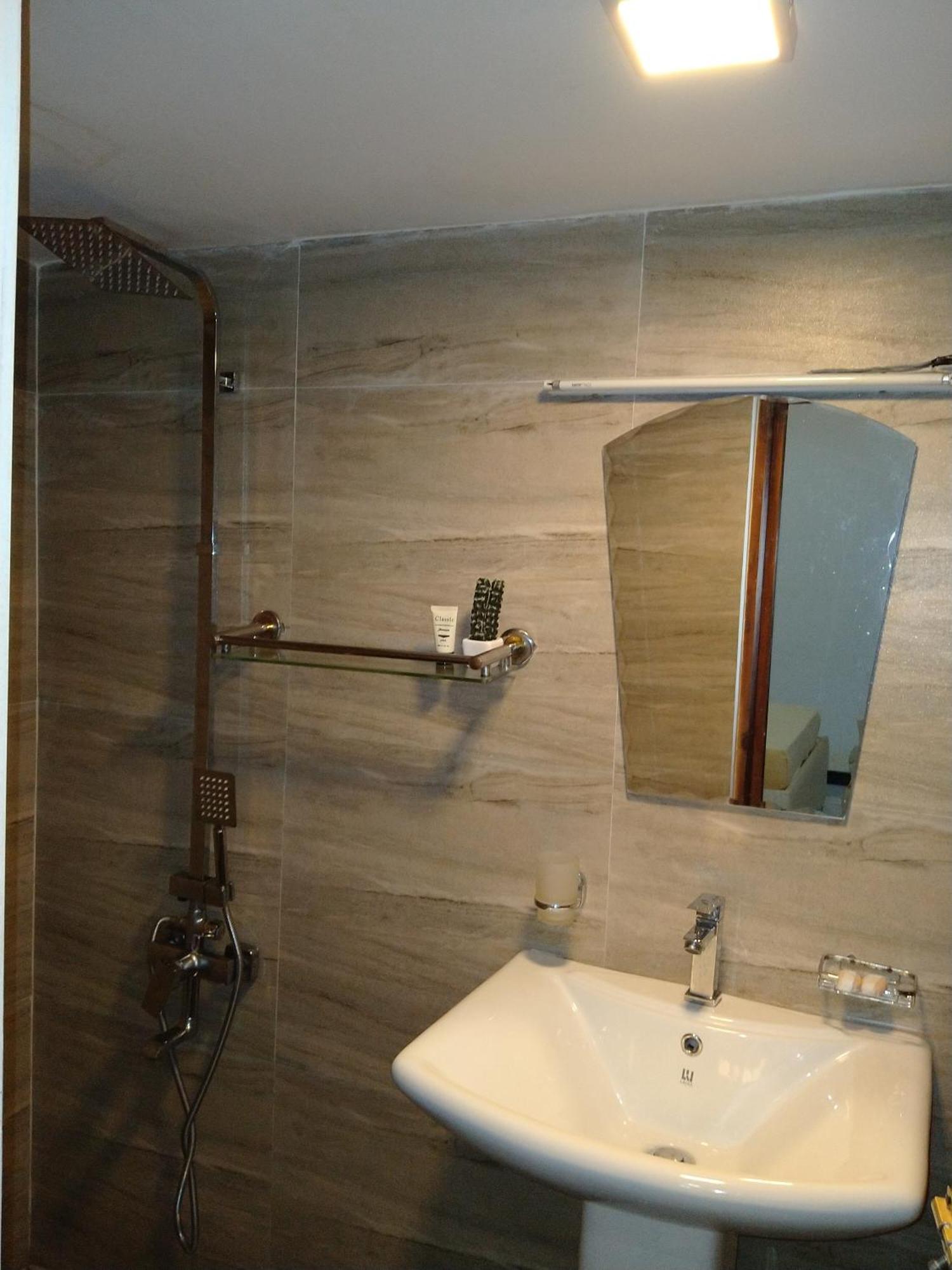 Living Home Negombo Quarto foto