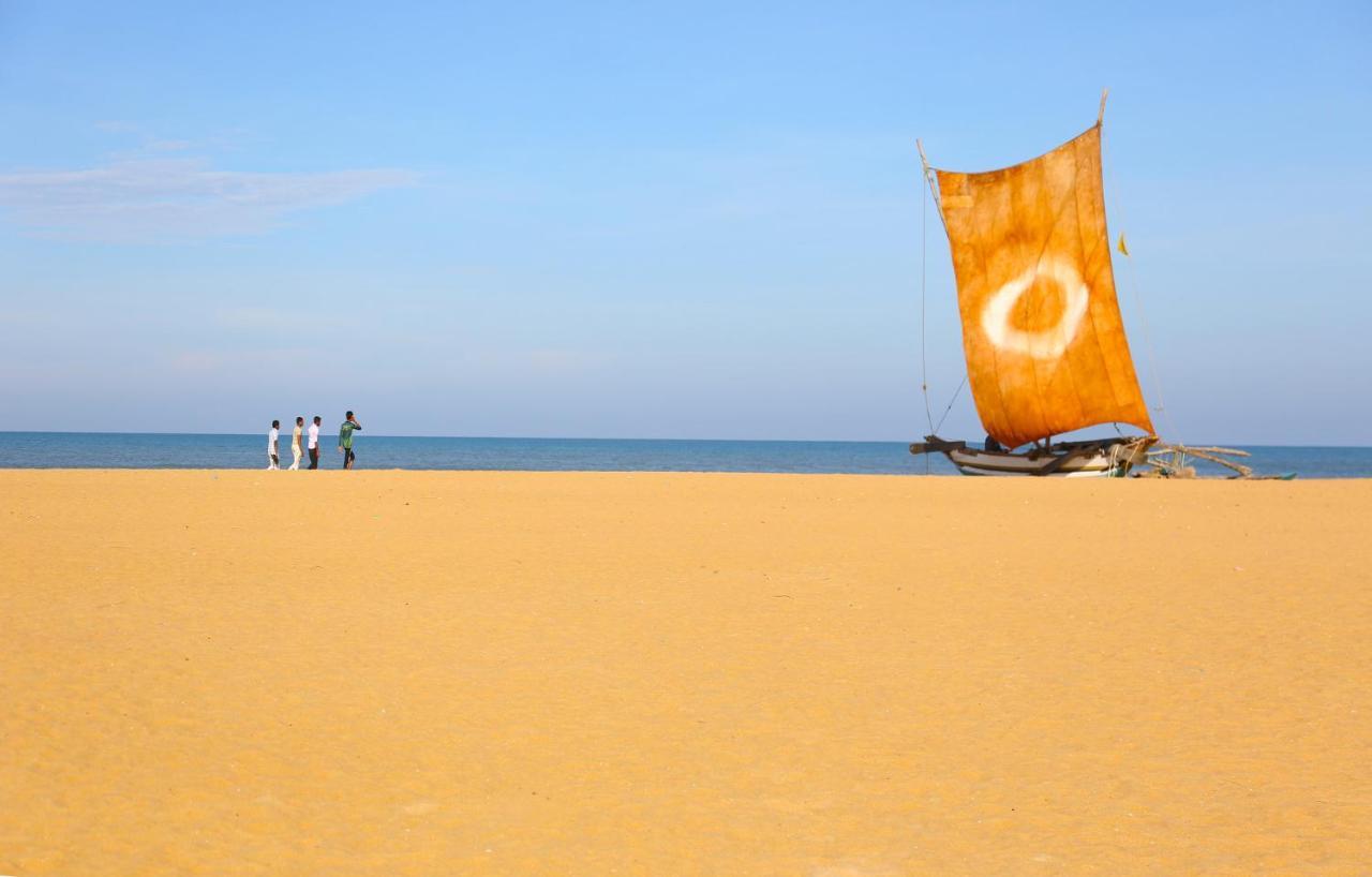 Living Home Negombo Exterior foto