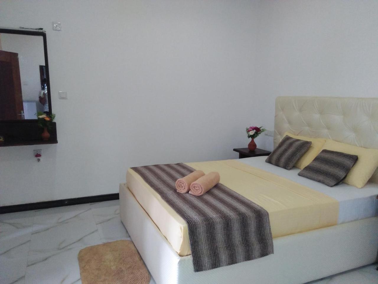 Living Home Negombo Exterior foto